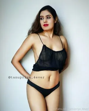 tanupriya / Sexysoul_4ever / tanupriya_4ever / tanupriya_official nude photo #0005