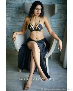 tanupriya / Sexysoul_4ever / tanupriya_4ever / tanupriya_official nude photo #0060