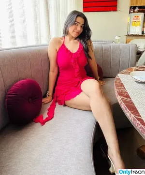 Tanya Khanna / tanyakhannaa nude photo #0031