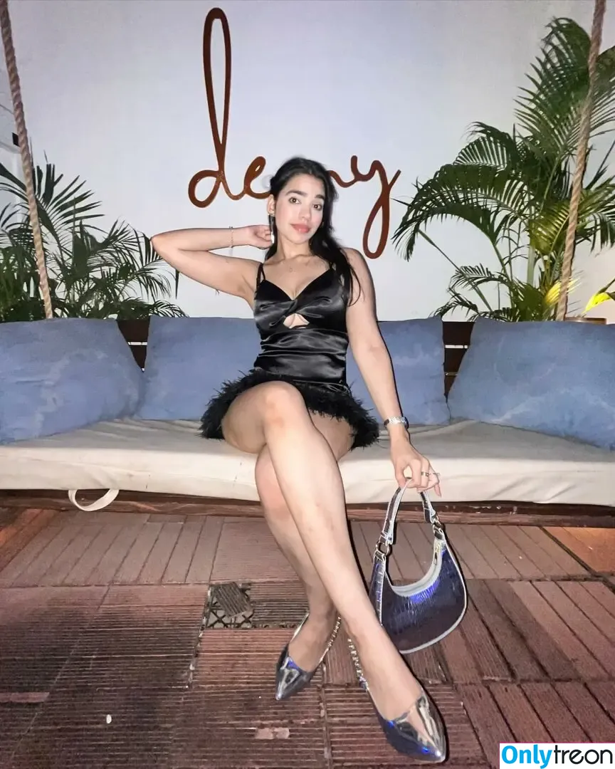 Tanya Khanna nude photo #0004 (tanyakhannaa)