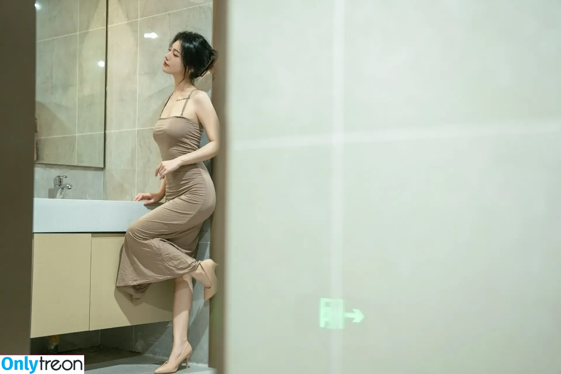 Taoliangazhai nude photo #1003 (桃良阿宅)