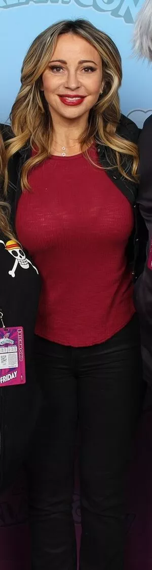 Tara Strong / tarastrong фото голая #0123