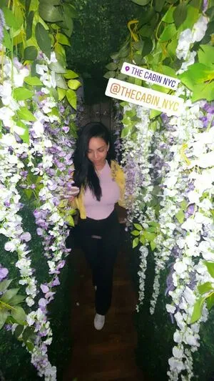Tara Yazdi / tara.yazdi / thatpersiangirltara фото голая #0037
