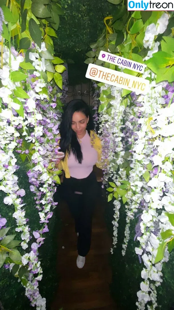 Tara Yazdi голая photo #0037 (tara.yazdi / thatpersiangirltara)