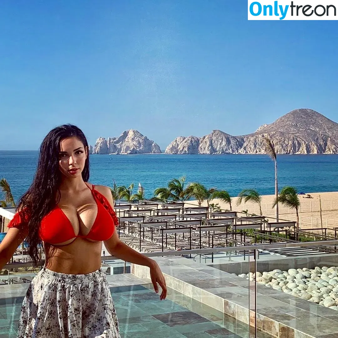 Tara Yazdi голая photo #0051 (tara.yazdi / thatpersiangirltara)