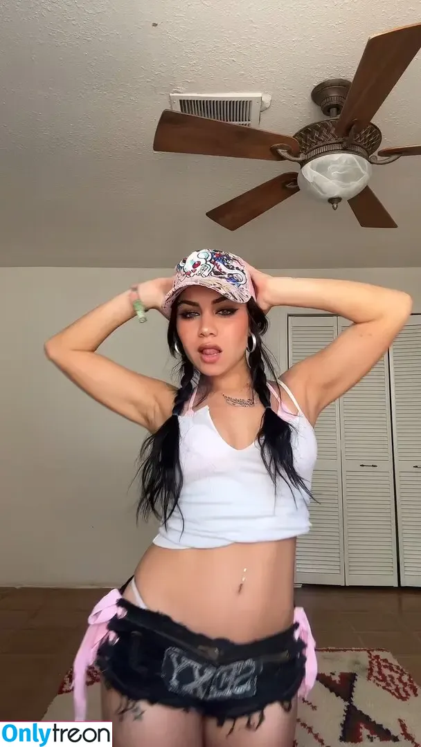 Tara Yummy nude photo #0465 (taratasty / tarayummyy)