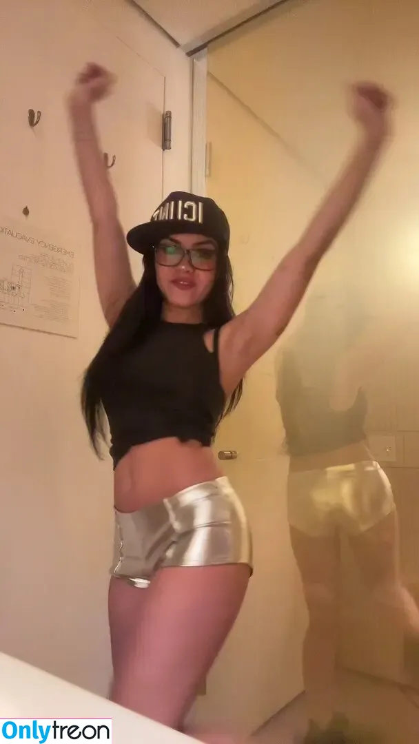 Tara Yummy nude photo #0505 (taratasty / tarayummyy)