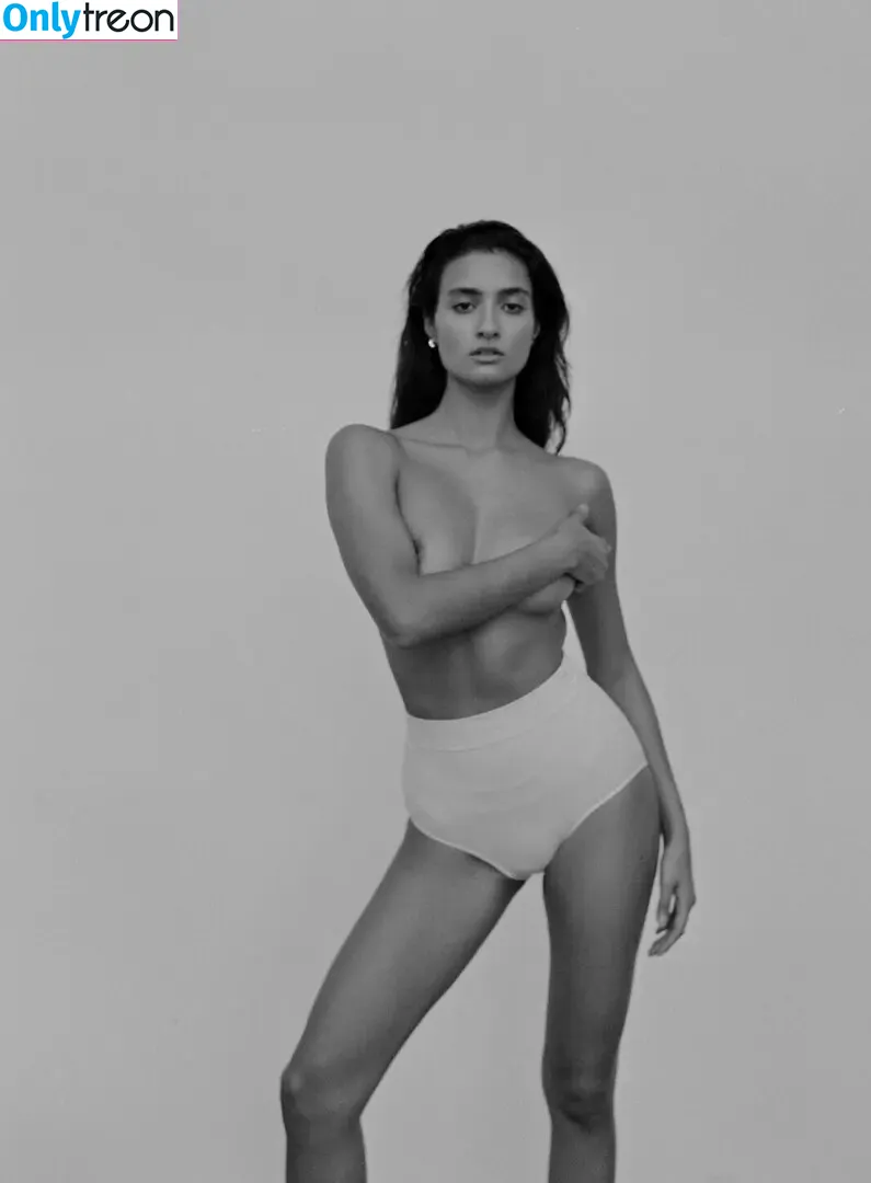 Tara Zoe Woltjes nude photo #0009 (tarazoewoltjes)