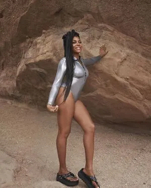 Taraji P. Henson / tarajiphenson nude photo #0084