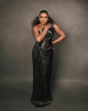 Taraji P. Henson / tarajiphenson nude photo #0152