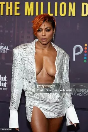 Taraji P. Henson / tarajiphenson фото голая #0233