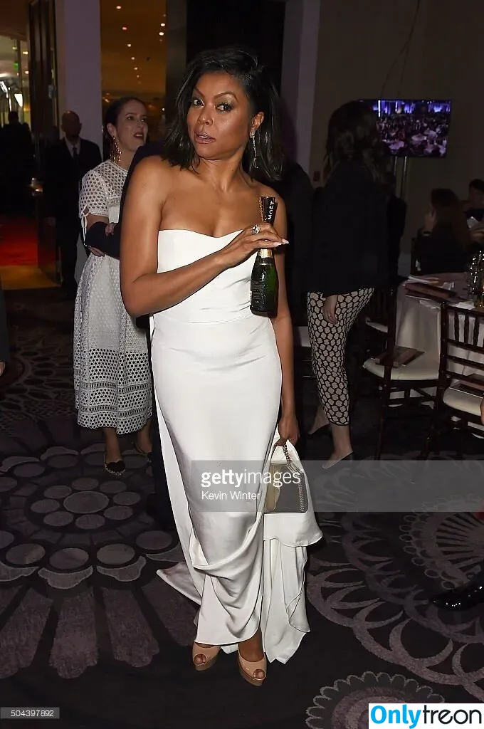 Taraji P. Henson голая photo #0003 (tarajiphenson)