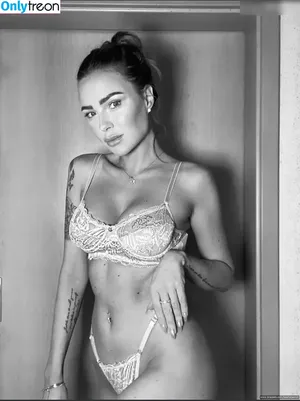 taschajasmin / taschajasmin_b nude photo #0011