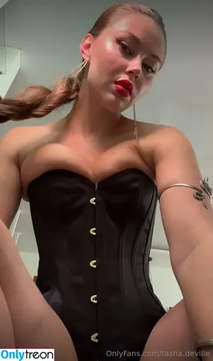 Tasha Deville / NatashaSwitch / TashaDeville1 / natasha.deville2.0 / tasha.deville / tasha_deville nude photo #0040