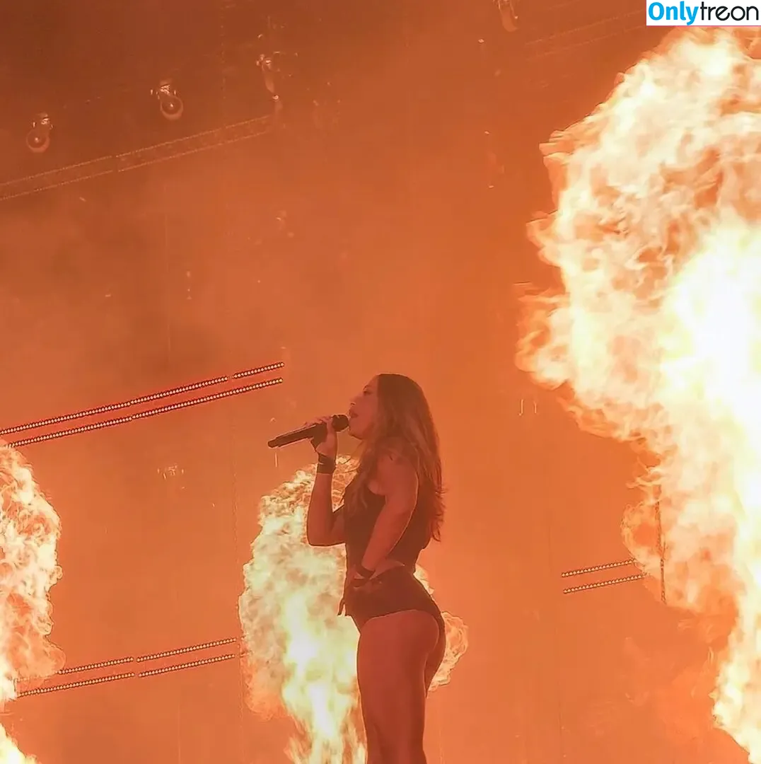 Tate McRae голая photo #2596 (tatemcrae / u41351078)