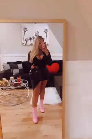 Tatiana Gianacopoulos / tatiana.gianacopoulos фото голая #0001