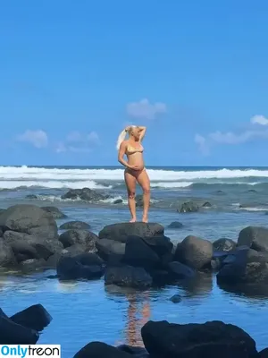 Tatiana Weston-Webb / tatiwest фото голая #0147