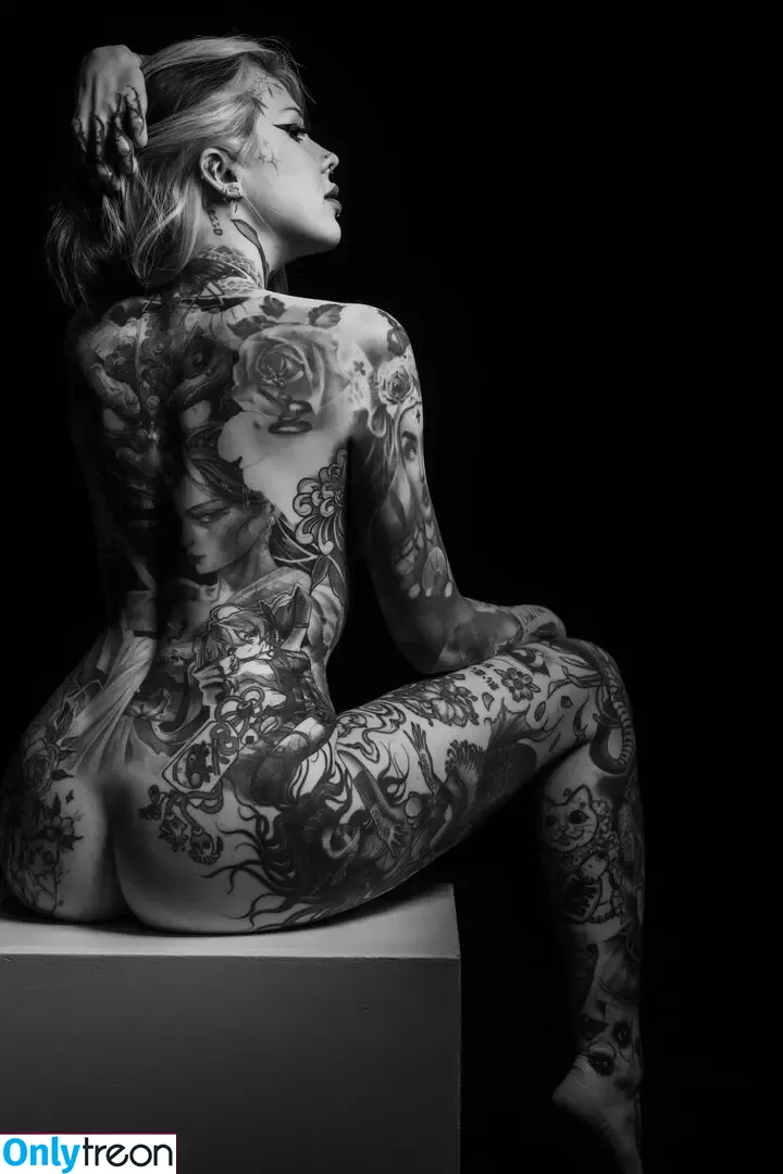 Tatt Tits nude photo #0012 (tatts_n_tits / titty.tatt)