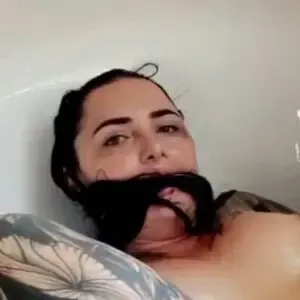tattedflapz nude photo #0002