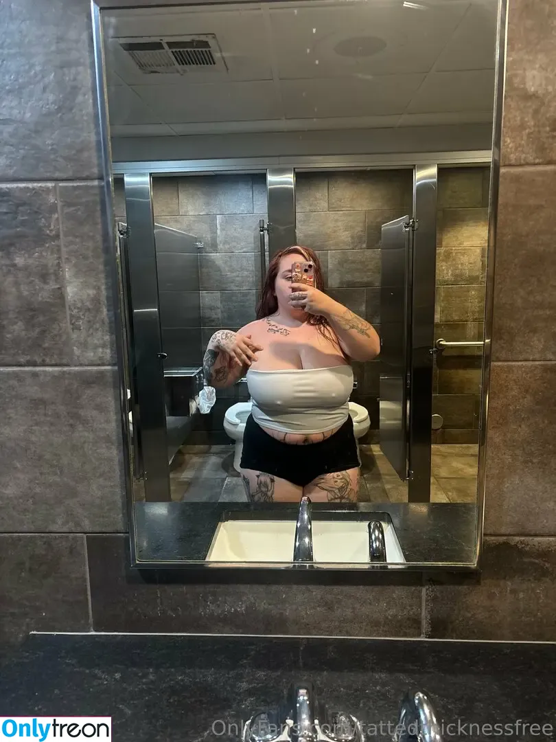 tattedthicknessfree голая photo #0033 (no1everdiedfromwantingtoomuch)