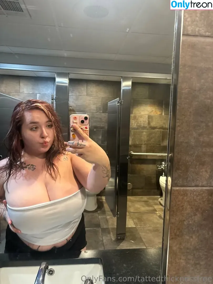 tattedthicknessfree голая photo #0034 (no1everdiedfromwantingtoomuch)