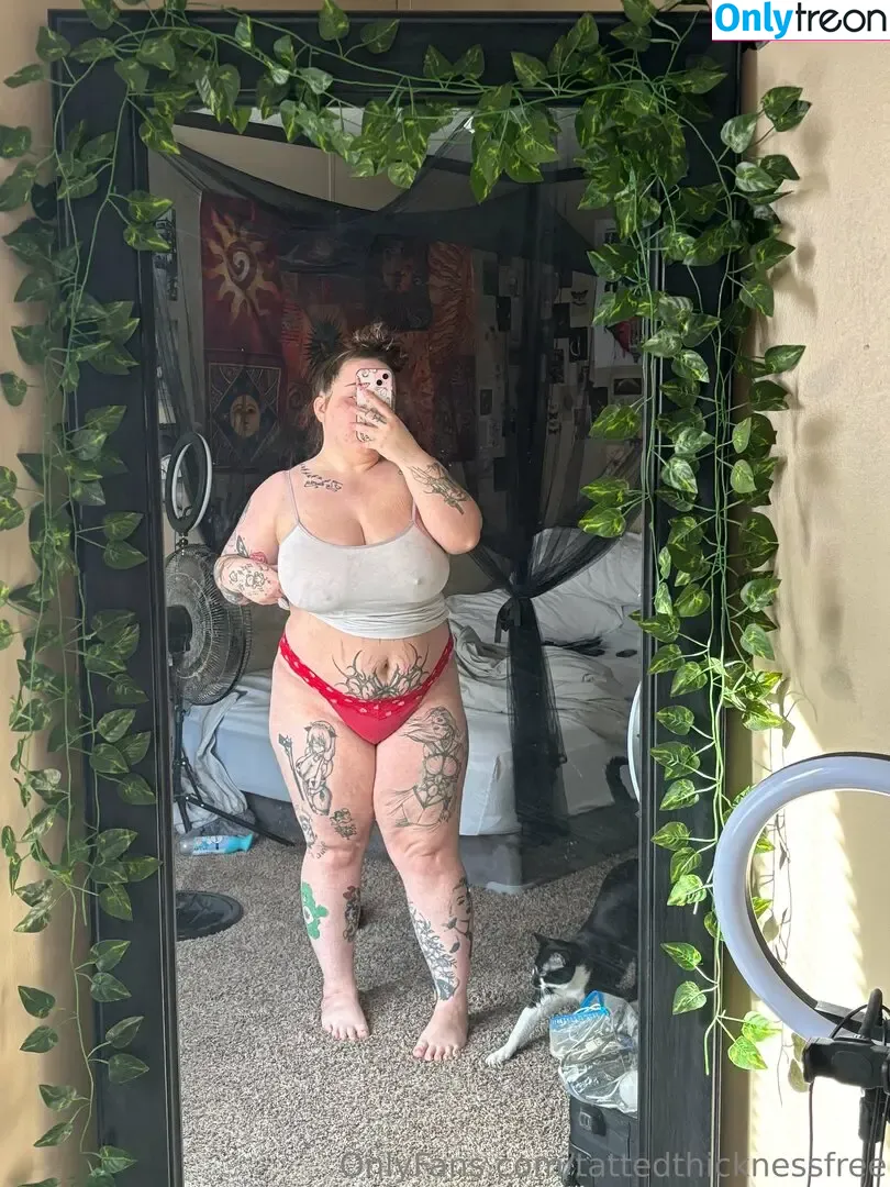 tattedthicknessfree голая photo #0043 (no1everdiedfromwantingtoomuch)
