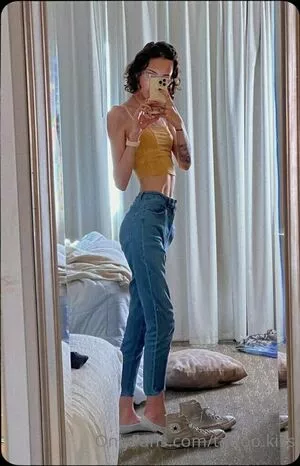  nude photo #0002