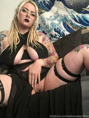 tattooedaprilfree / freaky_litty_af nude photo #0065