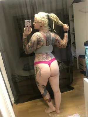 tattooedaprilfree / freaky_litty_af nude photo #0070