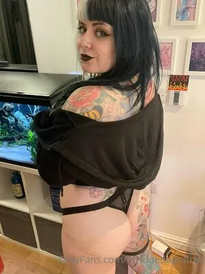 tattooedaprilfree / freaky_litty_af nude photo #0114