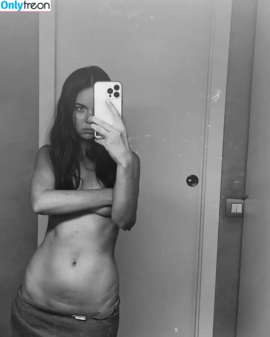 Tatyanacosmos голая photo #0024 (Tatyanacosmos)