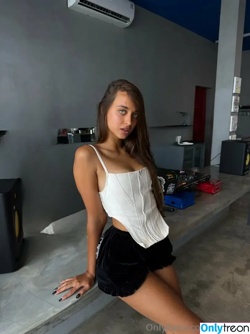 taurross nude photo #0079 (taurross)