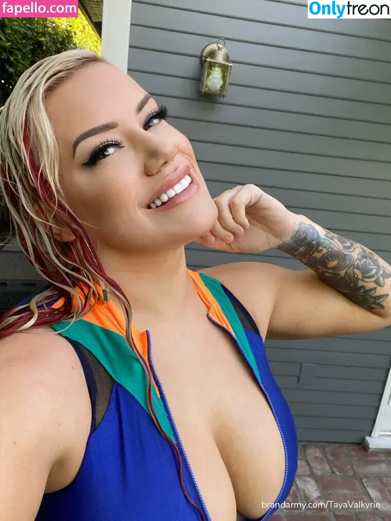 Taya Valkyrie nude photo #1039 (thetayavalkyrie)