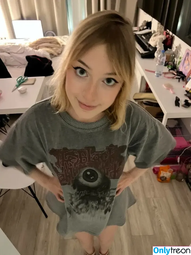 Taybisox голая photo #0015 (taybisoxx)