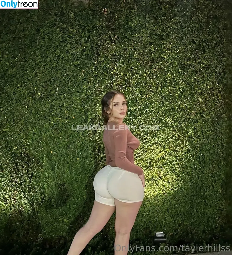 taylerhillss nude photo #0022 (taylerhillss)