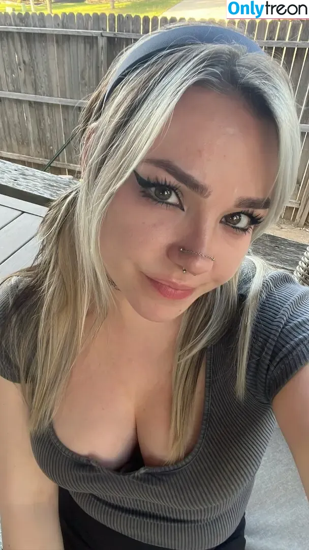 taylien nude photo #0006 (tay_energy / taylienxp)