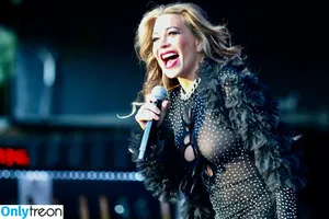 Taylor Dayne / therealtaylordayne nude photo #0006