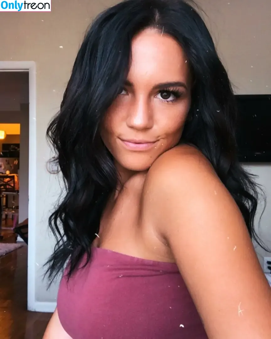 Taylor Horner голая photo #0029 (saucyxxspice)