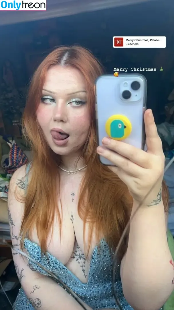 Taylor Hutchings nude photo #0076 (thutch29)