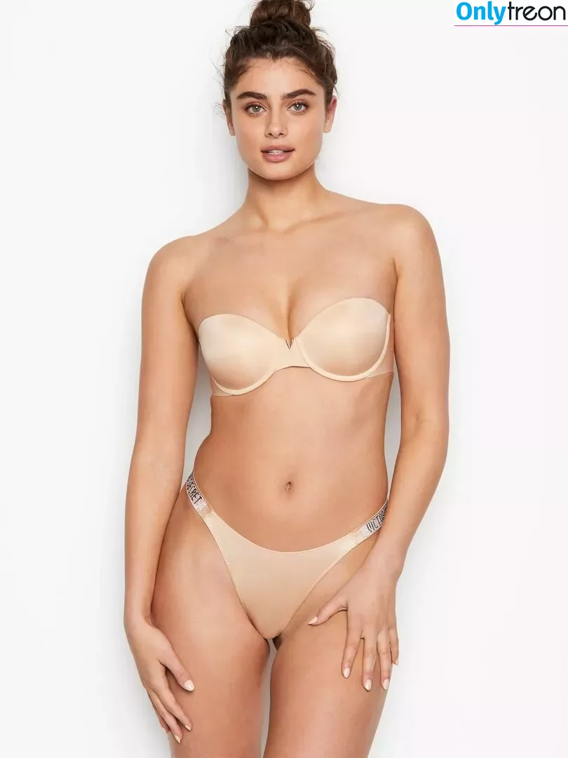 Taylor Marie Hill nude photo #0332 (taylerhillss / taylor_hill)
