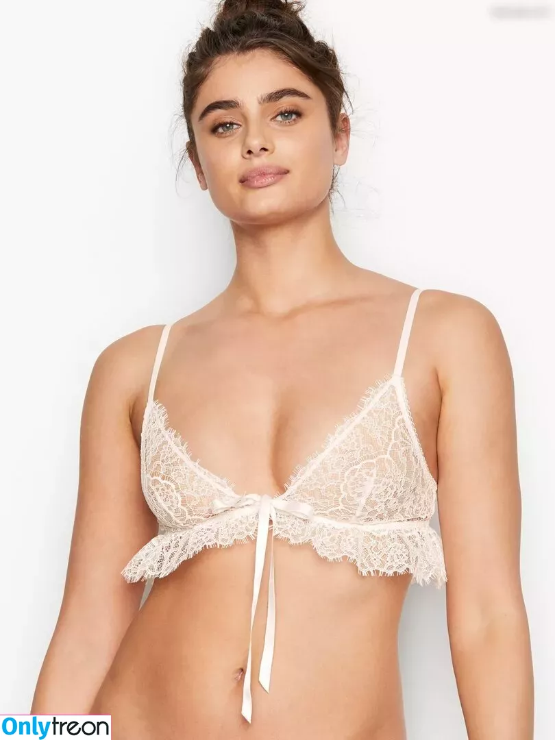 Taylor Marie Hill nude photo #0337 (taylerhillss / taylor_hill)