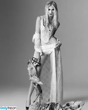 Taylor Momsen / aryelsoul / taylormomsen nude photo #0612