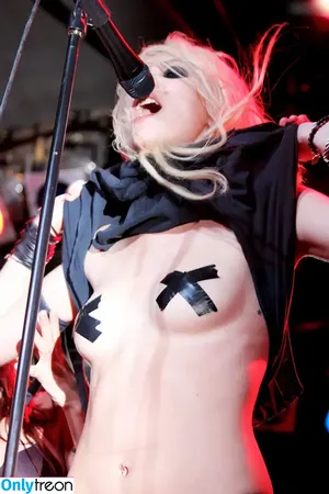 Taylor Momsen / aryelsoul / taylormomsen nude photo #0730