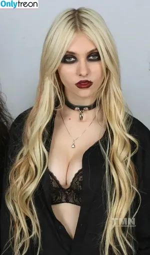Taylor Momsen / aryelsoul / taylormomsen nude photo #0736