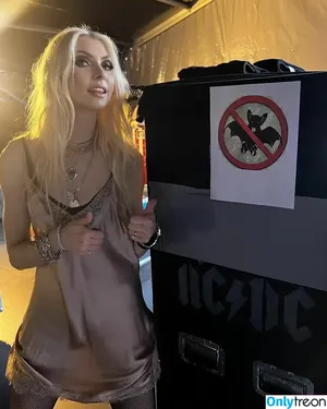 Taylor Momsen / aryelsoul / taylormomsen nude photo #0747