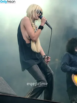 Taylor Momsen / aryelsoul / taylormomsen nude photo #0766