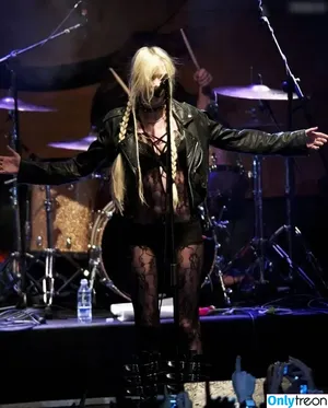 Taylor Momsen / aryelsoul / taylormomsen nude photo #0790