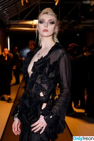 Taylor Momsen / aryelsoul / taylormomsen nude photo #0869