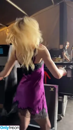 Taylor Momsen / aryelsoul / taylormomsen nude photo #0870