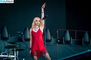Taylor Momsen / aryelsoul / taylormomsen nude photo #0891